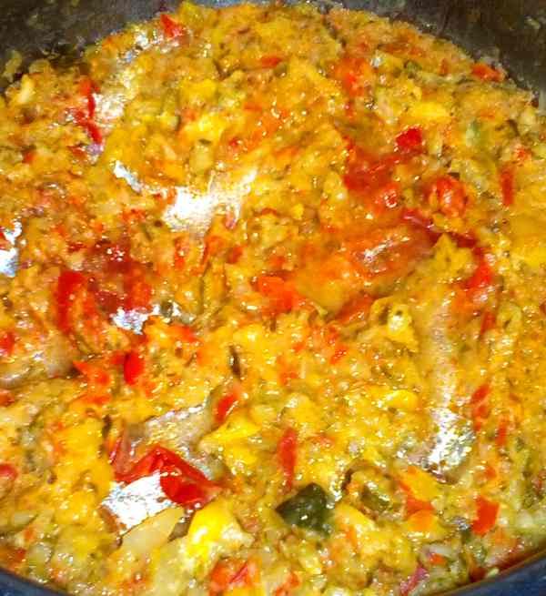 Gurken-Paprika-Tomatenragout