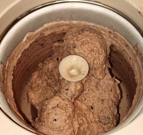 Apfelmus-Waldbeeren-Softeis