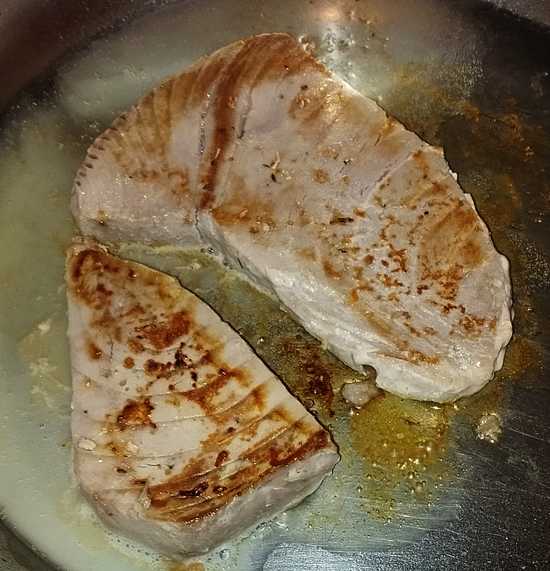 Thunfisch/Tonno gegrillt zu&nbsp;Gemüsepfanne